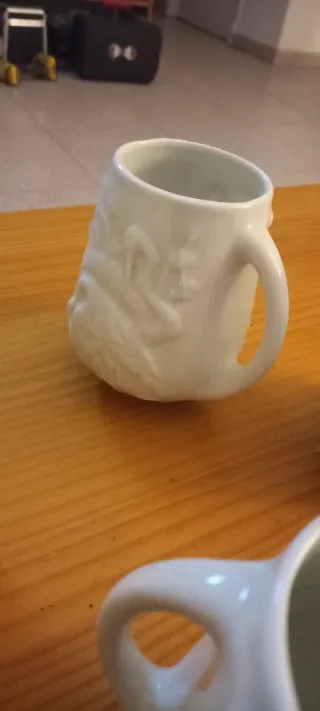 Set di porcellana con brocca e 5 tazze