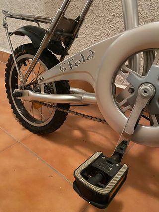 Bicicleta plegable plateada