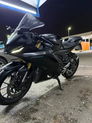 Yamaha YZF R125