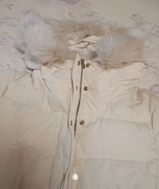 Plumífero Zara crudo talla L