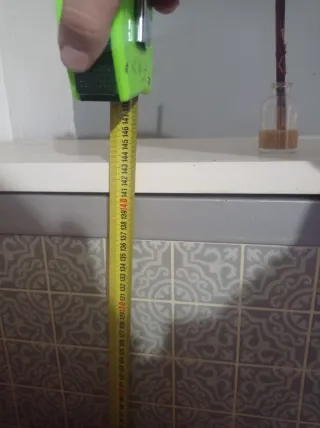 Armario blanco y gris