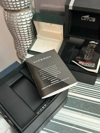 Lote 11 cajas para relojes