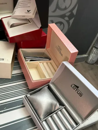 Lote 11 cajas para relojes