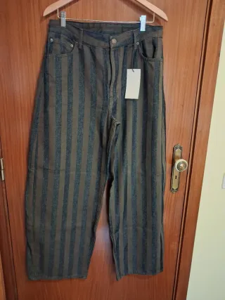 Calças ZARA riscas azuis e cinzentas