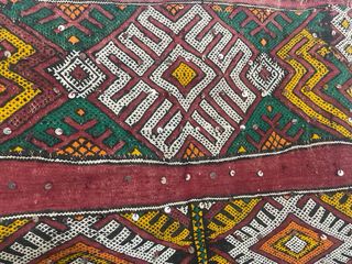 Alfombra antigua tejida a mano