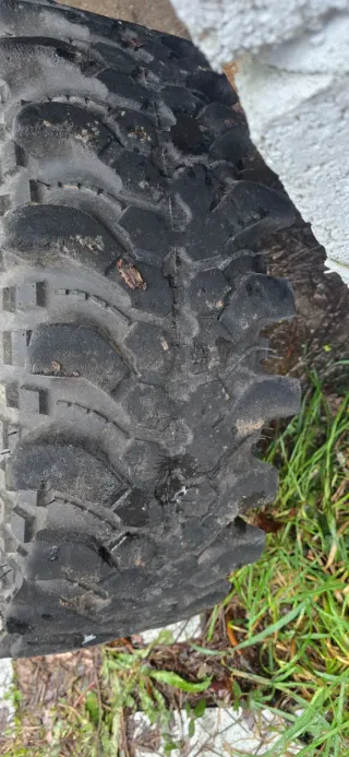 Neumáticos 31x10.50 R15