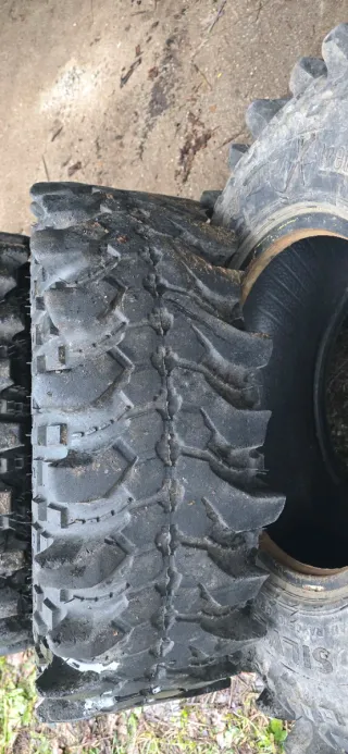 Neumáticos 31x10.50 R15