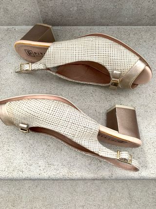 Zapatos Pitillos Beige y Dorado Talla 38