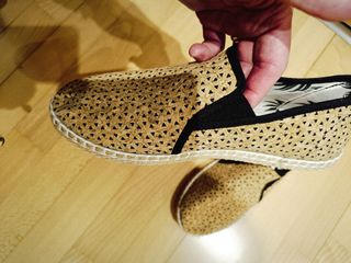 Scarpe da donna beige/marrone con zeppa