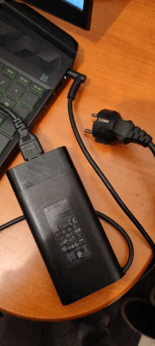 HP Pavilion i7-9750H 16GB RAM, Scheda grafica 4GB