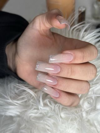 Modelos de Uñas / Manicura Profesional a Domicilio
