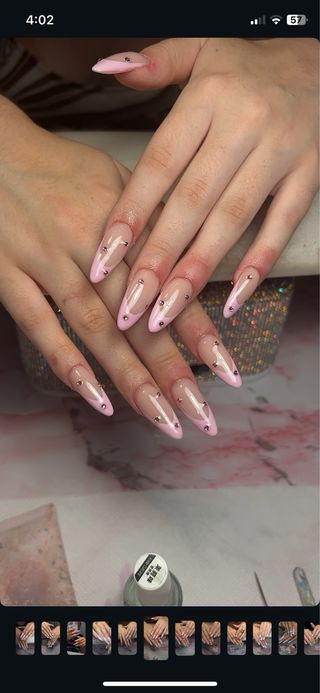 Modelos de Uñas / Manicura Profesional a Domicilio