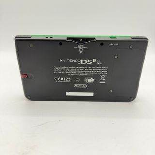 Nintendo DSi XL Verde