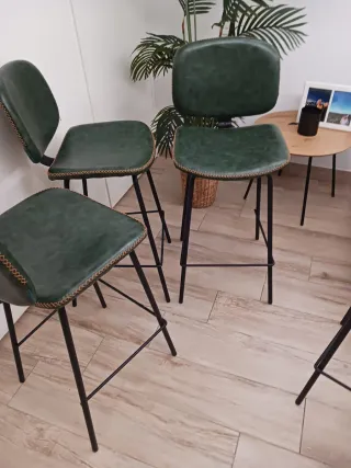 Juego 4 Sillas Altas Barra Respaldo