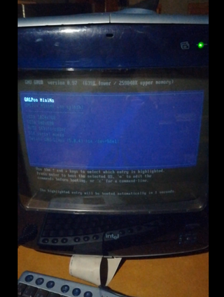 Ordenador Intel Celeron Compacto Antigüedad