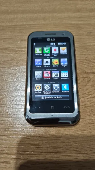 Móvil LG Arena KM900 Plata