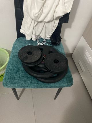 Discos de 24kg y barra de 20kg