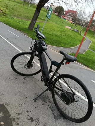 Bicicleta Eléctrica Riverside 520E+ Pedales regalo