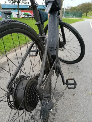 Bicicleta Eléctrica Riverside 520E+ Pedales regalo