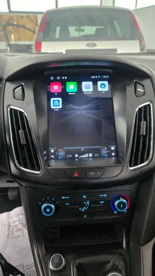 Rádio Ford Focus MK3 Tipo Tesla Android 14 com GPS
