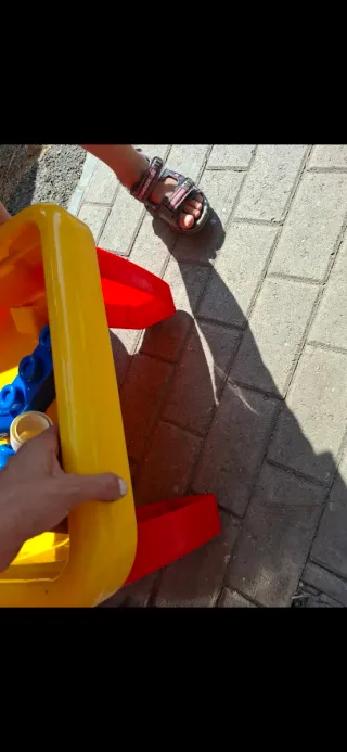 Tavolino chicco porta costruzioni o altro