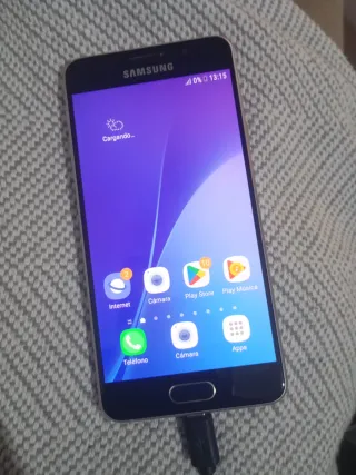 Samsung A3-6.HAY QUE PONERLE BATERÍA