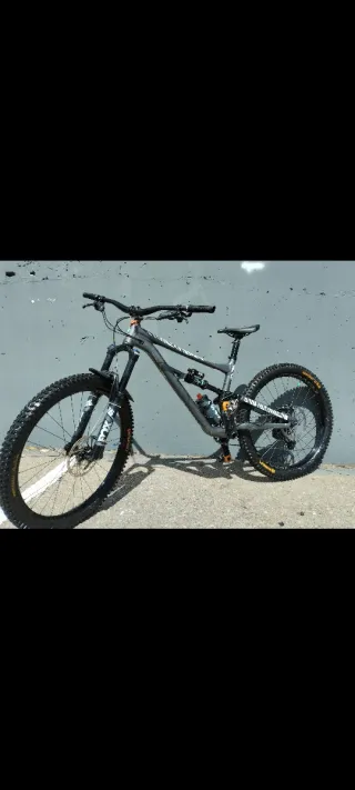 Bicicleta de montaña Specialized Status