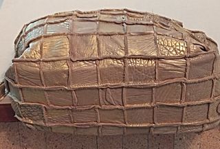Bolso de piel patchwork dorado