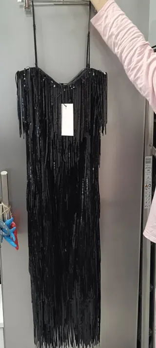 Vestido Zara lentejuelas flecos negro Talla S