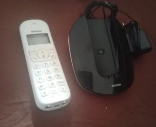 Telefono cordless Brondi bianco e base nera