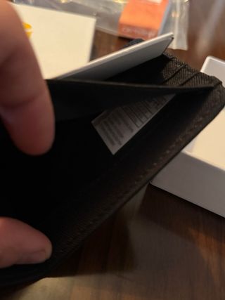 Cartera Carhartt – Nueva a estrenar – Negra Vendo