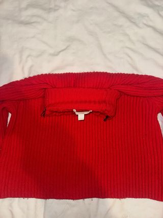 Jersey rojo cuello alto