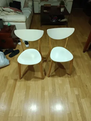 2 Sillas Modernas Madera