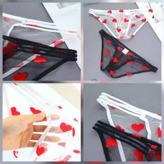 Slips transparente con corazones