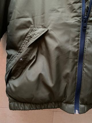 Chaqueta Tommy Hilfiger niño con capucha.