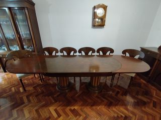 Mesa de comedor extensible con 6 sillas