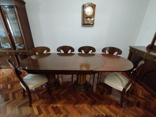 Mesa de comedor extensible con 6 sillas