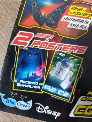 Lego figura y revista