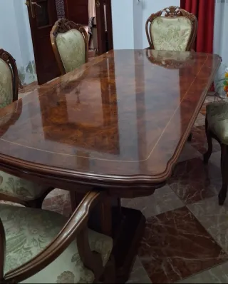 Mesa Comedor Clásica y 6 Sillas