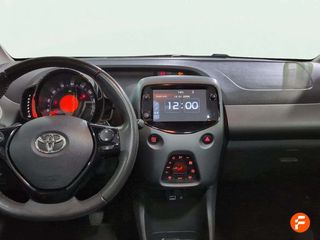 Toyota Aygo 1.0 70 x-play