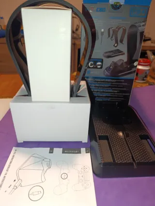 Estación Carga Mandos PS4 Stealth SP-C60