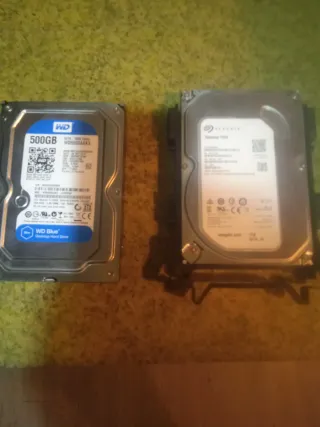 2 Discos Duros Seagate y WD 500GB