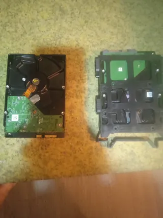 2 Discos Duros Seagate y WD 500GB