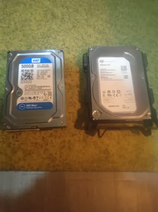 2 Discos Duros Seagate y WD 500GB