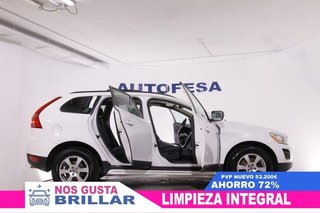 Volvo XC 60 2.5 MOMENTUM AWD AUTO 205CV 5P