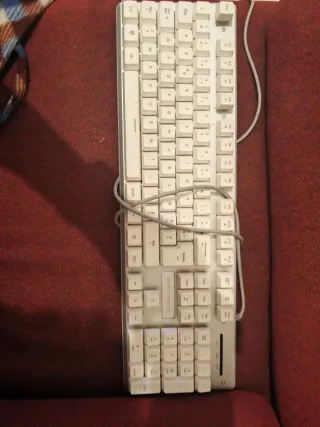 MARS GAMING TECLADO MECÁNICO