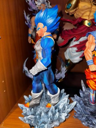 Figura Vegeta blue