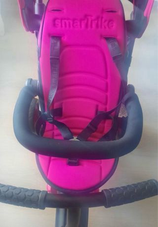 Triciclo Smartrike con arnés 5 puntos