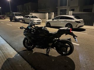 Kawasaki H2 SX 2024 Negra/Verde