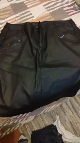 Sudadera con capucha marrón varios artículos